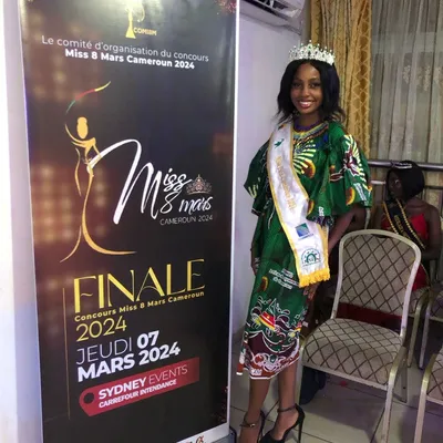 Miss Piax at Miss 8 Mars