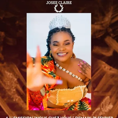 LA REINE DE LA BEAUTÉ ARRIVE (2)