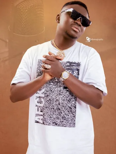 MARKO LE RAPPEUR DOCILE