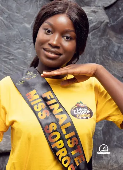 MASSIÉNÉ BELLA IDE ALEXANDRA SANDY